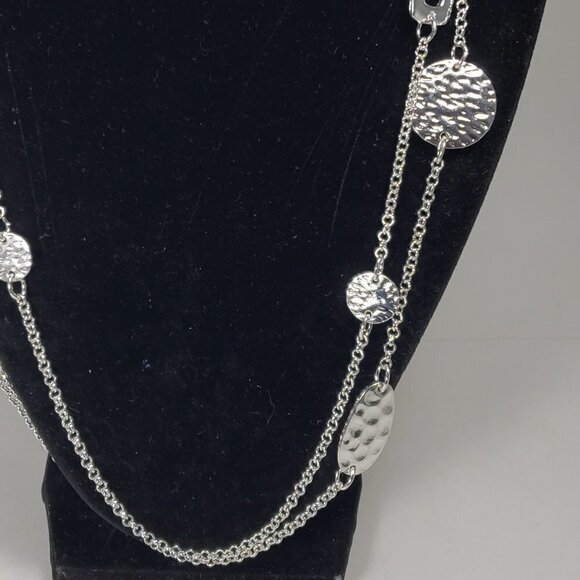 Polished 40" Silver tone Layered Textured, Hammered Discs Hoops Long Necklace - Picture 5 of 9